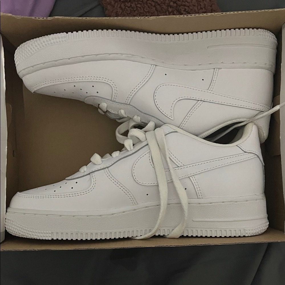 White Nike air forces